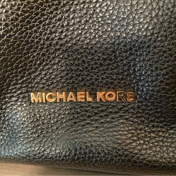 Michael Kors Black Pebbled Leather Large Crossbody Convertible Shoulder Bag - Picture 13 of 15